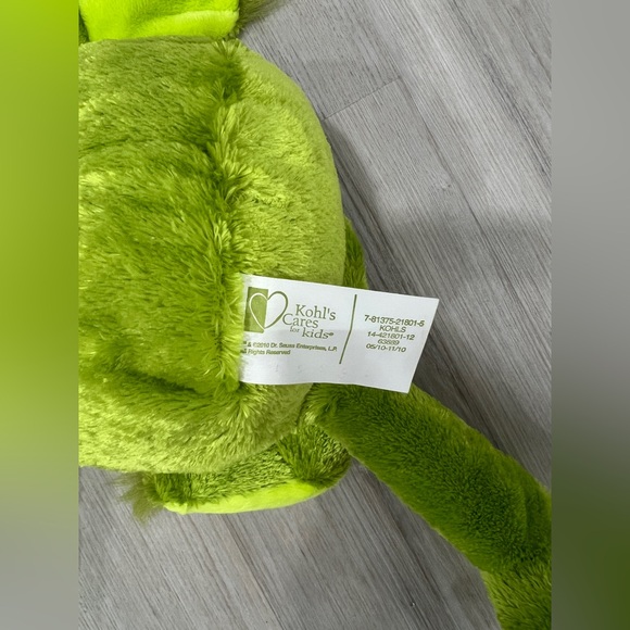 How the Grinch Stole Christmas 20” Plush Green Dr; Seuss Holiday Classic Gift - Picture 7 of 7